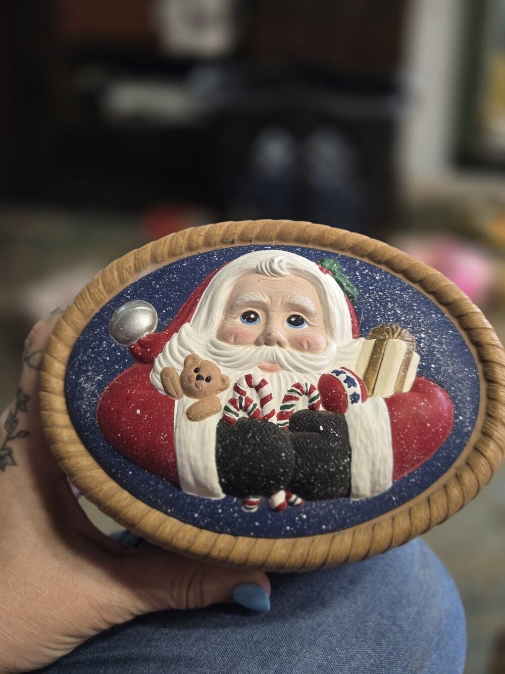 Hand Painted Ceramic Santa Box w Lid Dona Mold Style Basket Weave Christmas